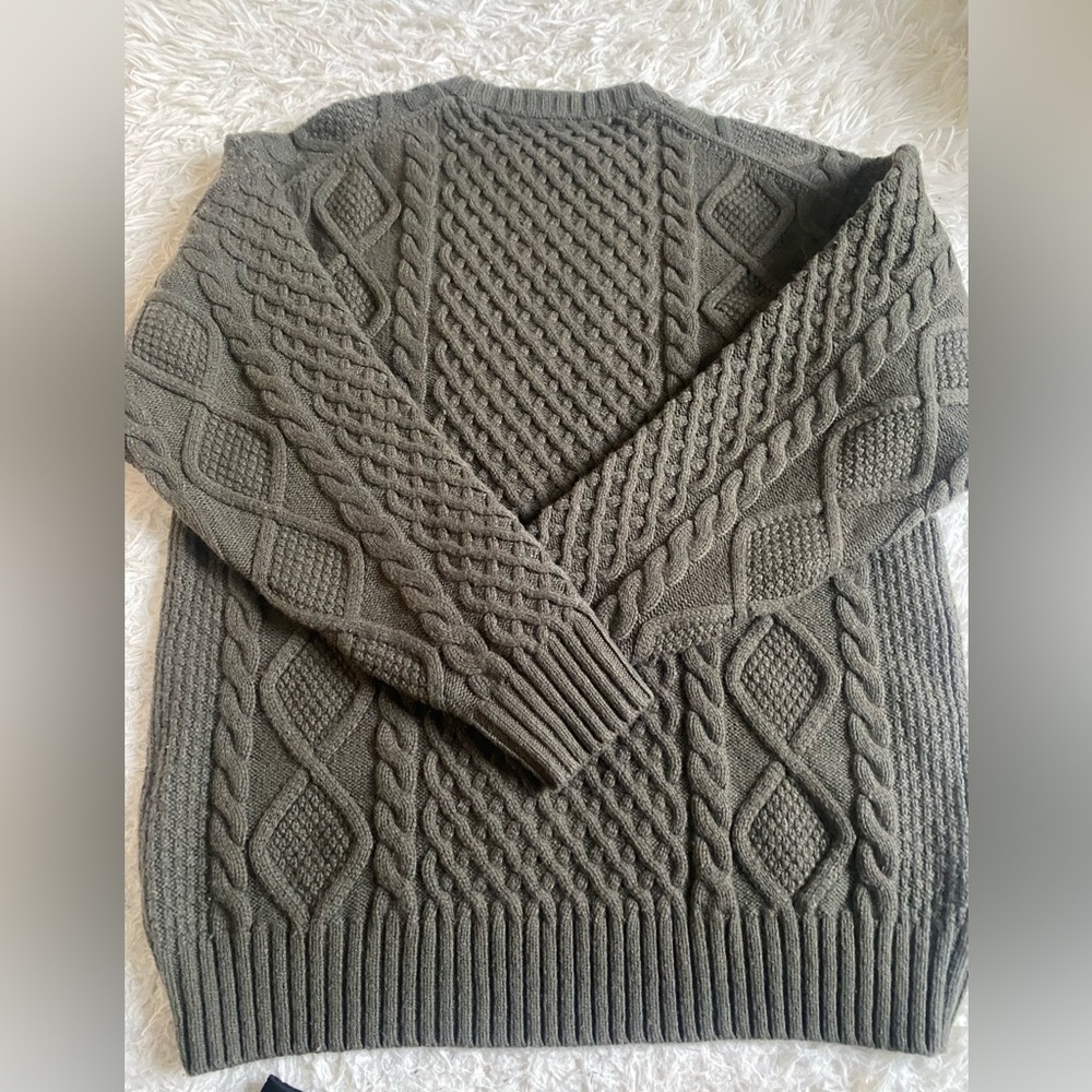 Aritzia Sunday Best Peggy Sweater - Picture 3 of 7